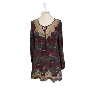 Gimmicks by BKE Cold Shoulder Top  Size Medium